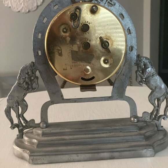 Metal horse clock. - Picture 2 of 3